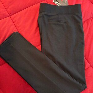 DANA BUCHMAN BLACK STRAIGHT LEG PANTS . LARGE. NEW WITH TAGS. $25